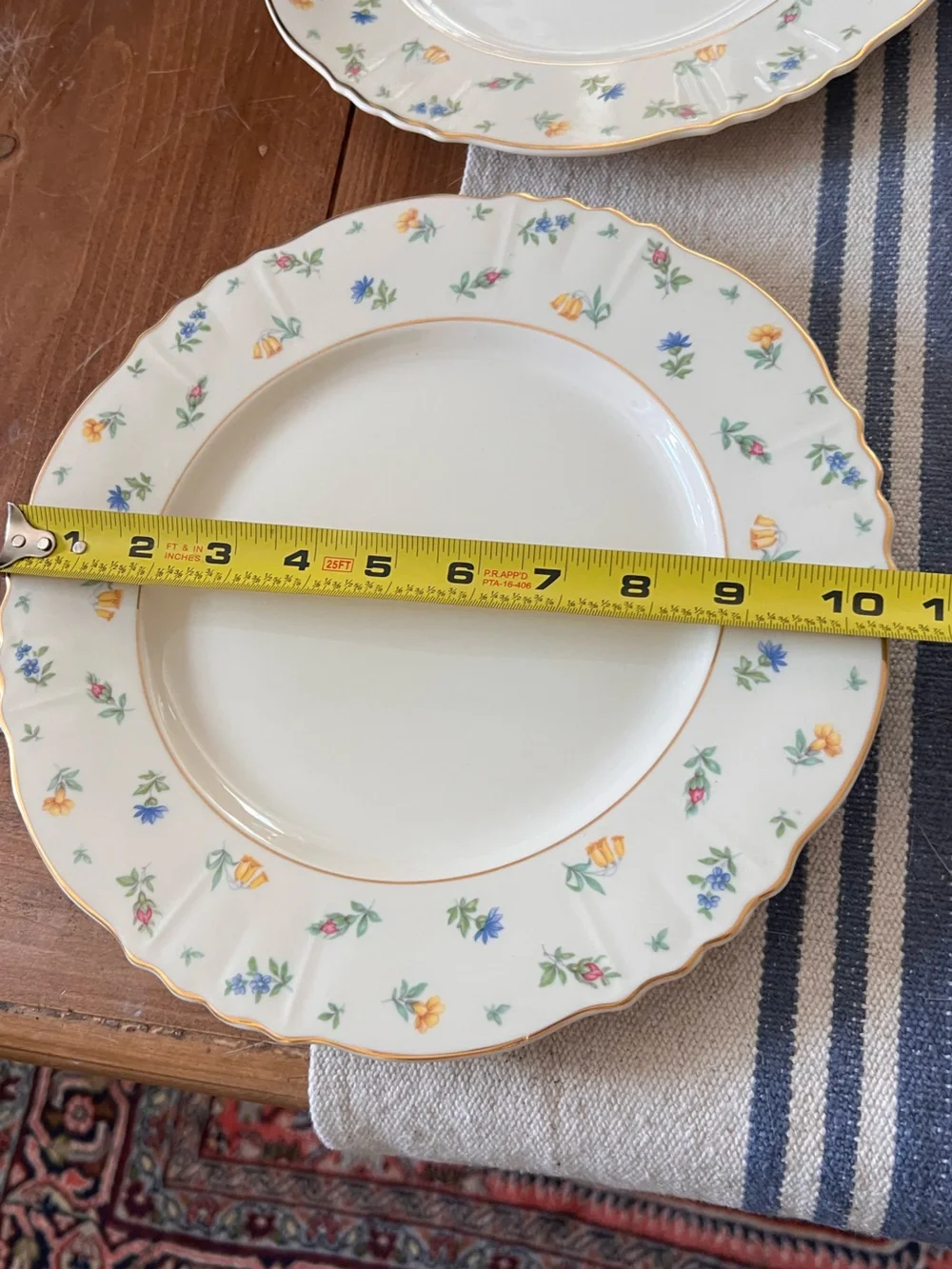 4 Syracuse China Suzanne Federal Shape Dinner Plates Floral Gold Rim 10.5”
